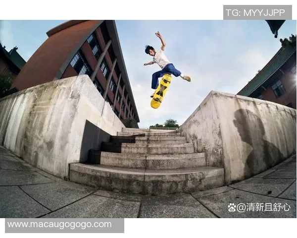 南京滑板队与成都滑板队赛后复盘分析意识碰撞与战术对决