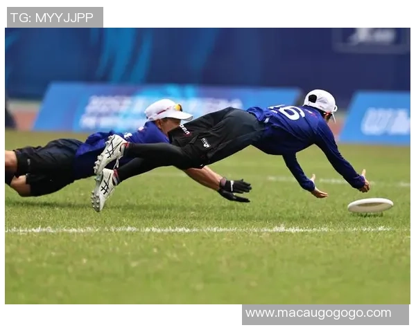 成都飞盘队在世界滑板锦标赛中以60分领先其他队伍展现强大实力 成都飞盘队在世界滑板锦标赛中以60分领先其他队伍展现强大实力