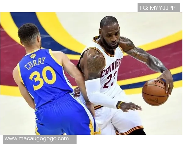 2017年骑士与勇士精彩对决全场录像回顾与分析